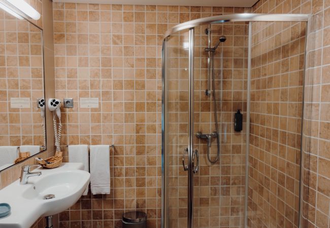 Quarto em Amares - Ref. 160508 Quarto em Amares - Ref. 160508