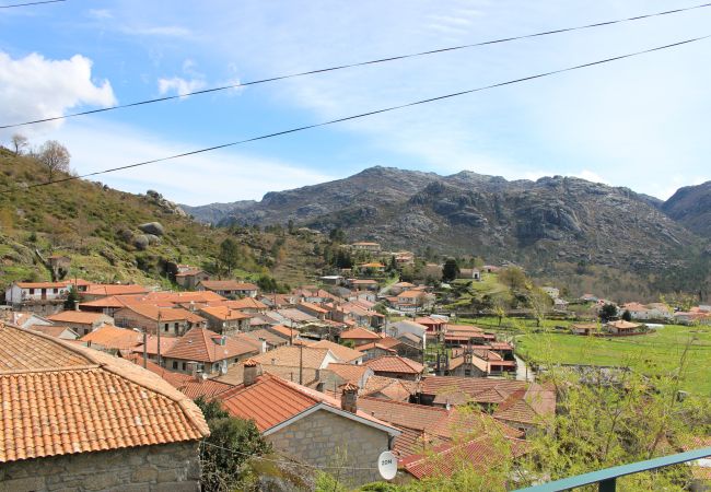Quarto em Campo do Gerês - Ref. 161898 Quarto em Campo do Gerês - Ref. 161898