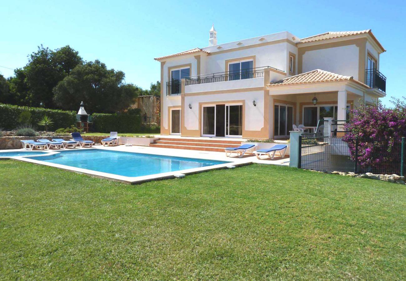Villa em Albufeira - Ref. 232943 Villa em Albufeira - Ref. 232943