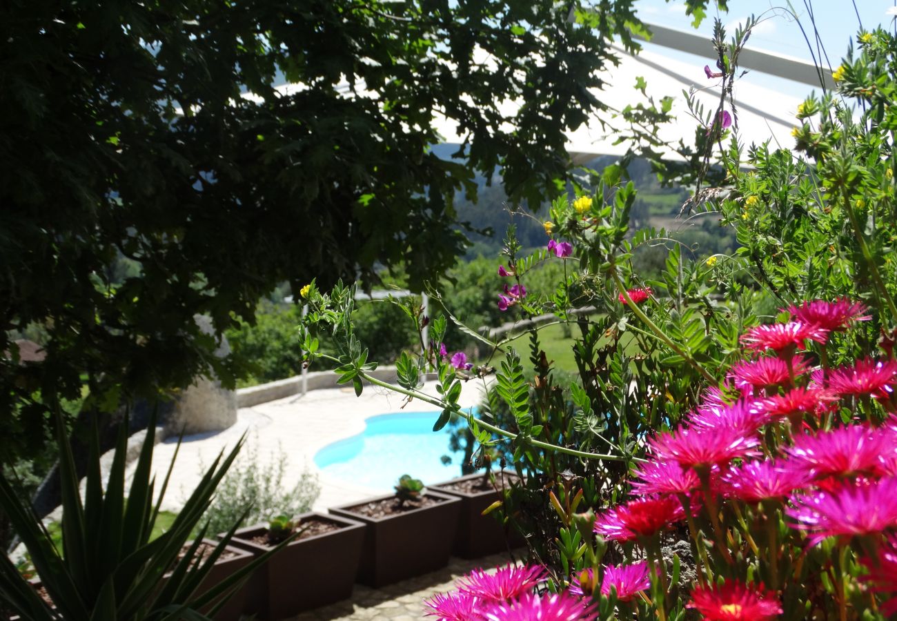 Casa em Vieira do Minho - Ref. 242337 Casa em Vieira do Minho - Ref. 242337