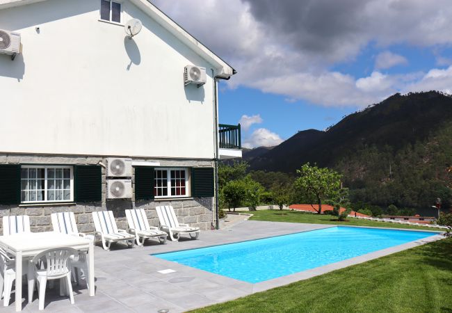 Casa em Gerês - Ref. 285233 Casa em Gerês - Ref. 285233
