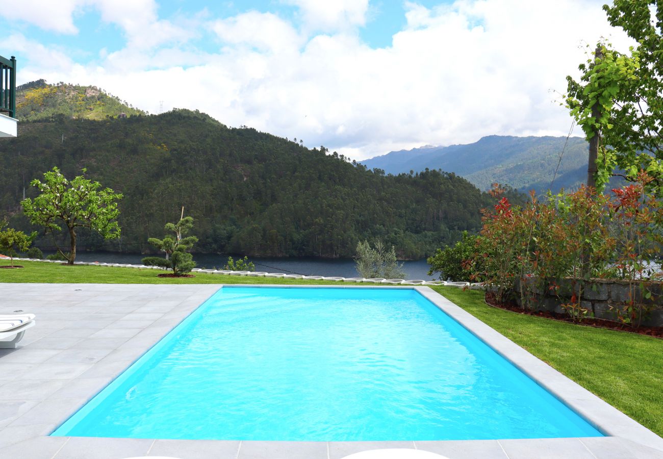 Casa em Gerês - Ref. 285233 Casa em Gerês - Ref. 285233
