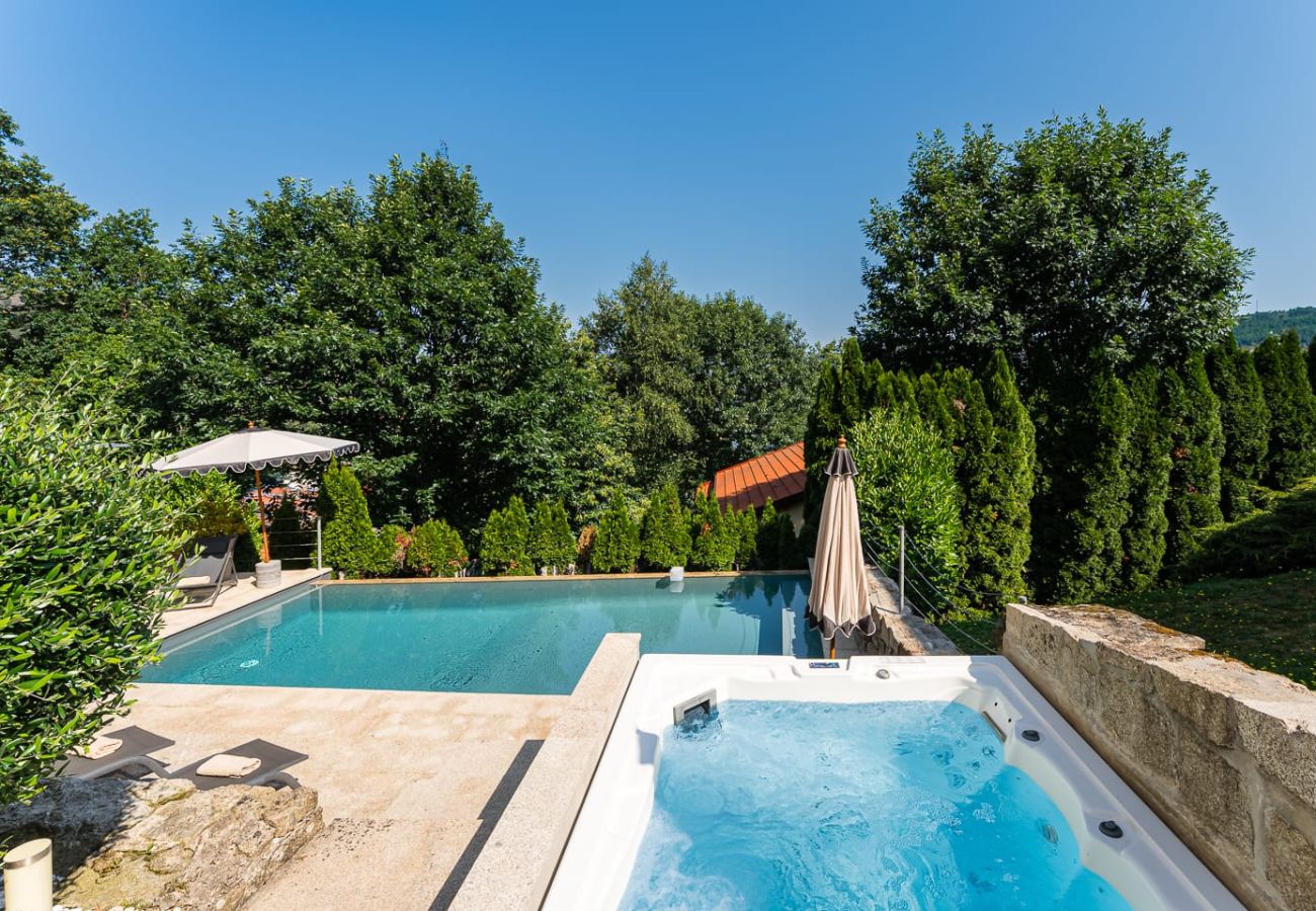 Casa em Montalegre - Ref. 290207