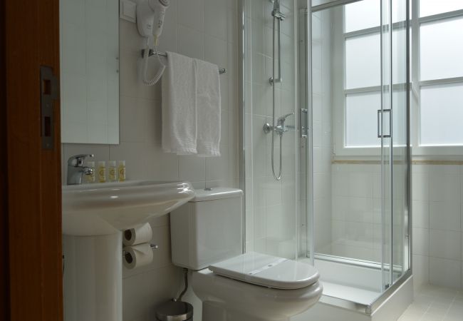 Quarto em Gerês - Ref. 290730 Quarto em Gerês - Ref. 290730