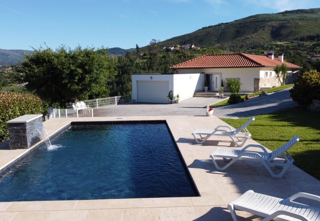 Casa em Monção - Ref. 303140