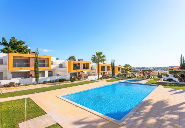 Apartamento em Albufeira - Ref. 303200