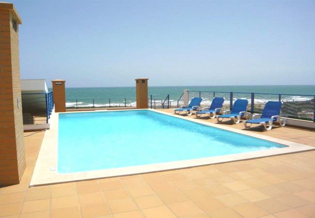 Apartamento em Lagos - Ref. 319977