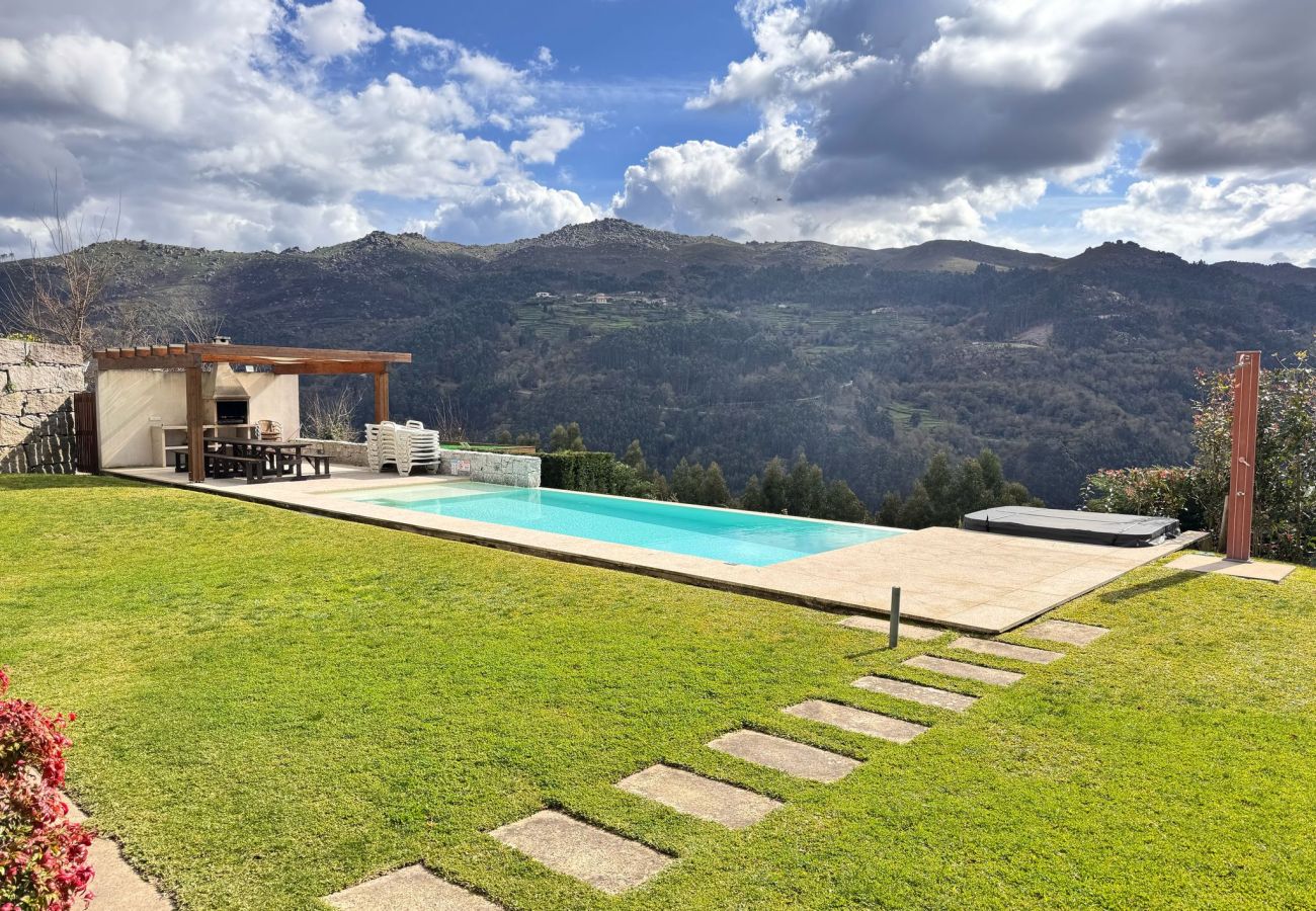 Casa em Terras de Bouro - Ref. 345388 Casa em Terras de Bouro - Ref. 345388