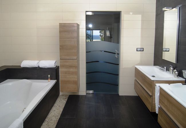Apartamento em Lagos - Ref. 383859 Apartamento em Lagos - Ref. 383859