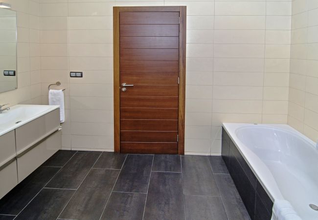 Apartamento em Lagos - Ref. 383859 Apartamento em Lagos - Ref. 383859