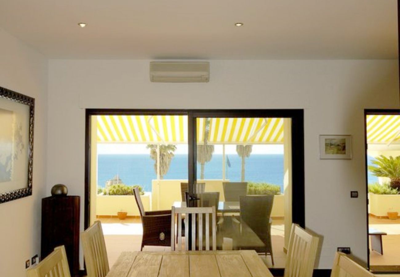Apartamento em Lagos - Ref. 383859 Apartamento em Lagos - Ref. 383859