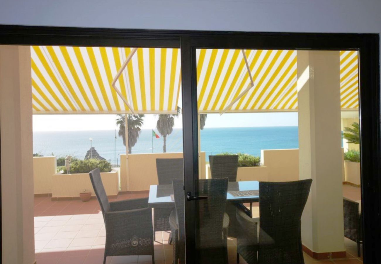 Apartamento em Lagos - Ref. 383859 Apartamento em Lagos - Ref. 383859