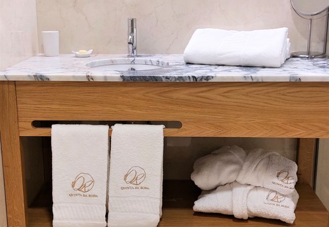 Quarto em Vila Verde - Ref. 384255 Quarto em Vila Verde - Ref. 384255