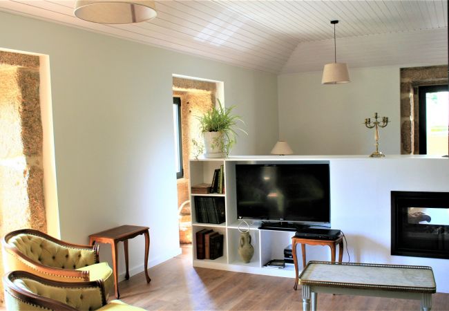 Quarto em Vila Verde - Ref. 384255 Quarto em Vila Verde - Ref. 384255