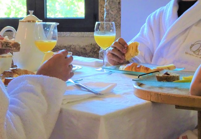 Quarto em Vila Verde - Ref. 384255 Quarto em Vila Verde - Ref. 384255