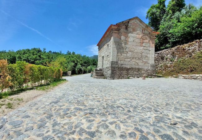 Quarto em Vila Verde - Ref. 384255 Quarto em Vila Verde - Ref. 384255