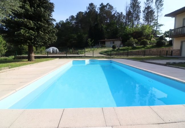 Quarto em Campo do Gerês - Ref. 390501 Quarto em Campo do Gerês - Ref. 390501