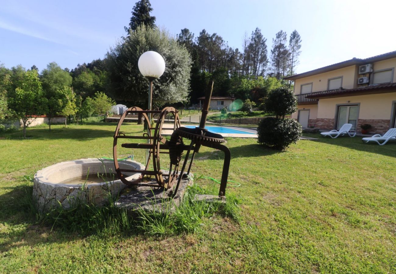 Quarto em Campo do Gerês - Ref. 390501 Quarto em Campo do Gerês - Ref. 390501