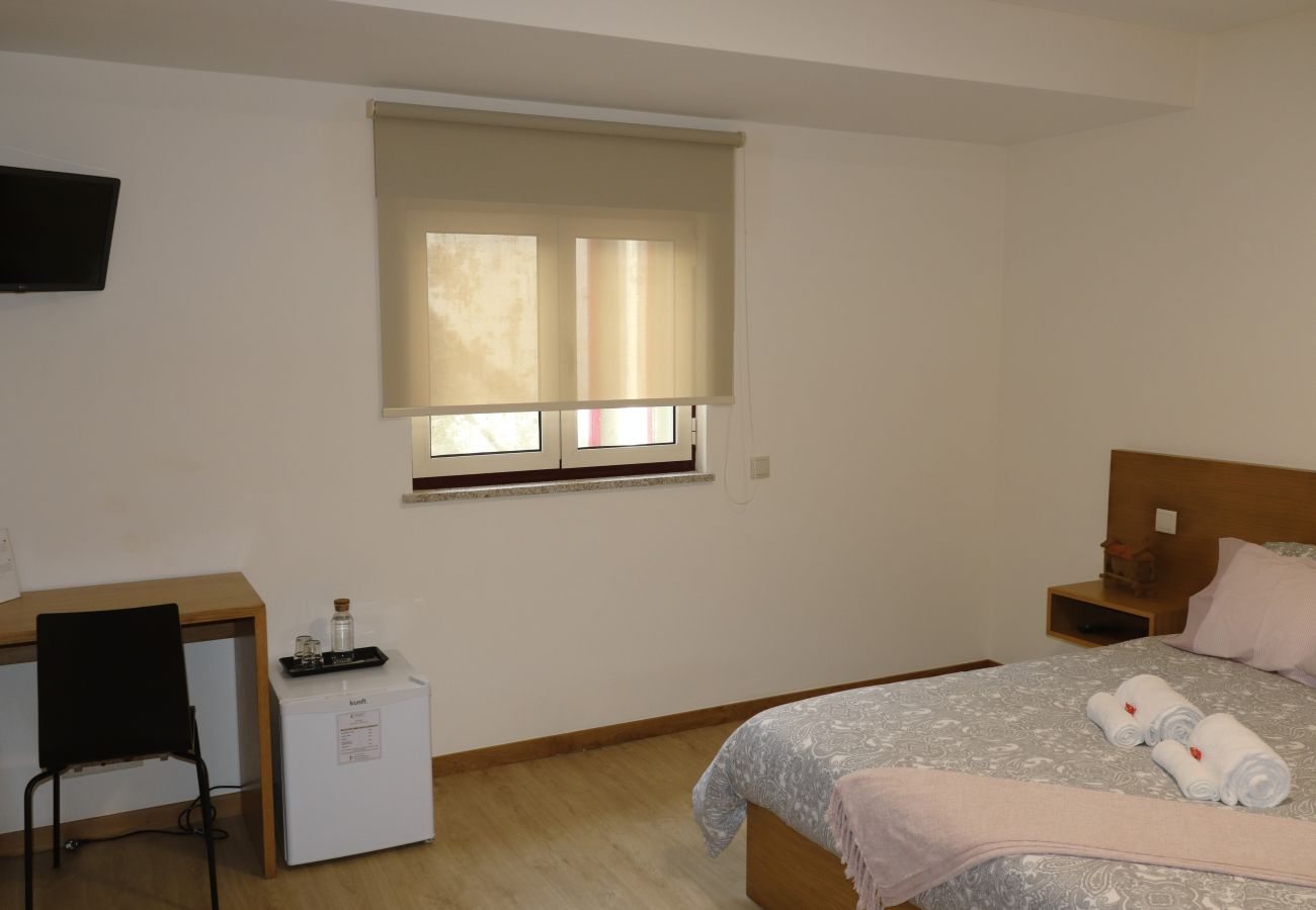 Quarto em Campo do Gerês - Ref. 390501 Quarto em Campo do Gerês - Ref. 390501