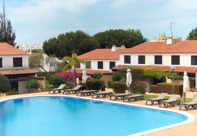 Casa geminada em Quarteira - Ref. 401339 Casa geminada em Quarteira - Ref. 401339