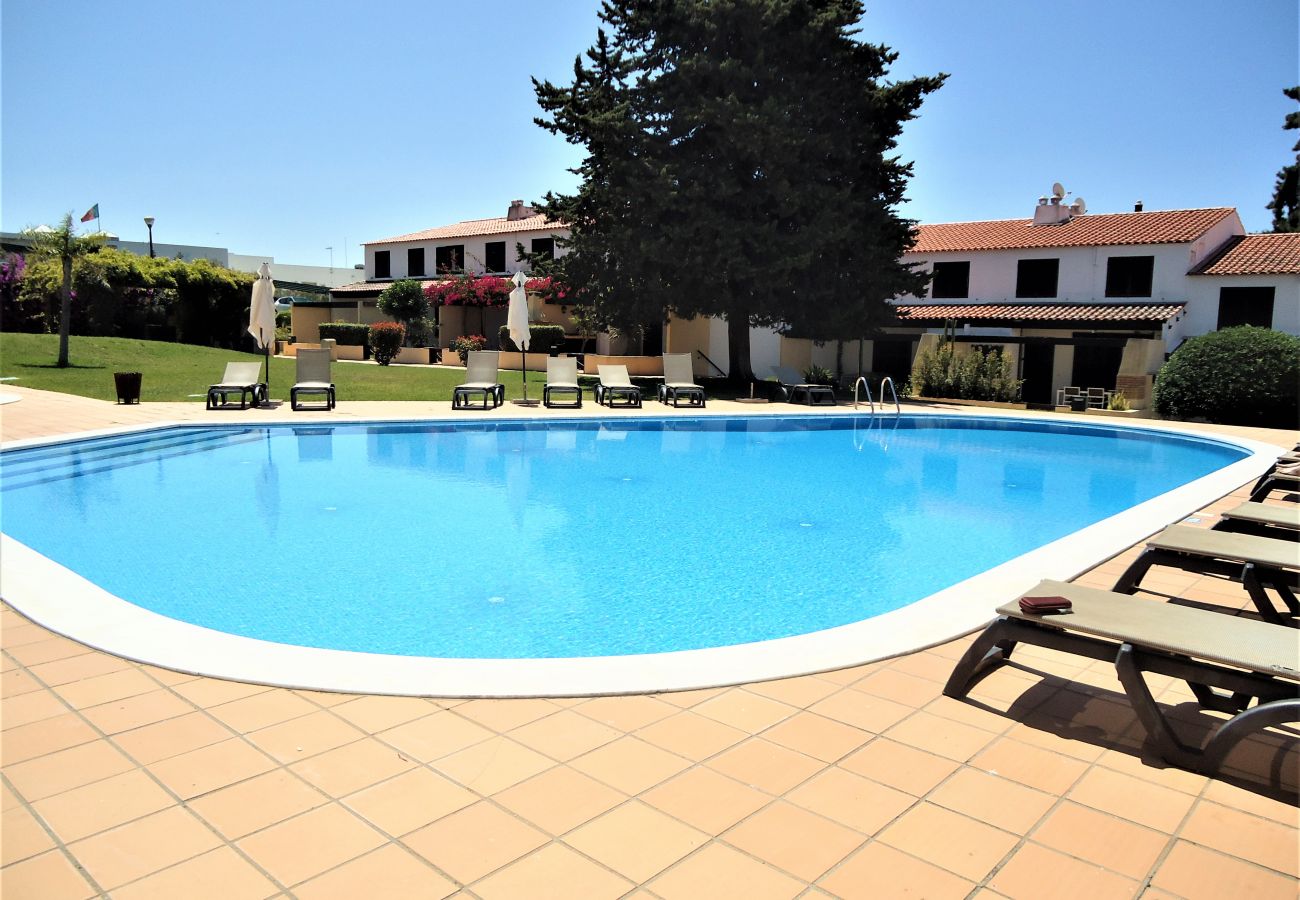 Casa geminada em Quarteira - Ref. 401339 Casa geminada em Quarteira - Ref. 401339