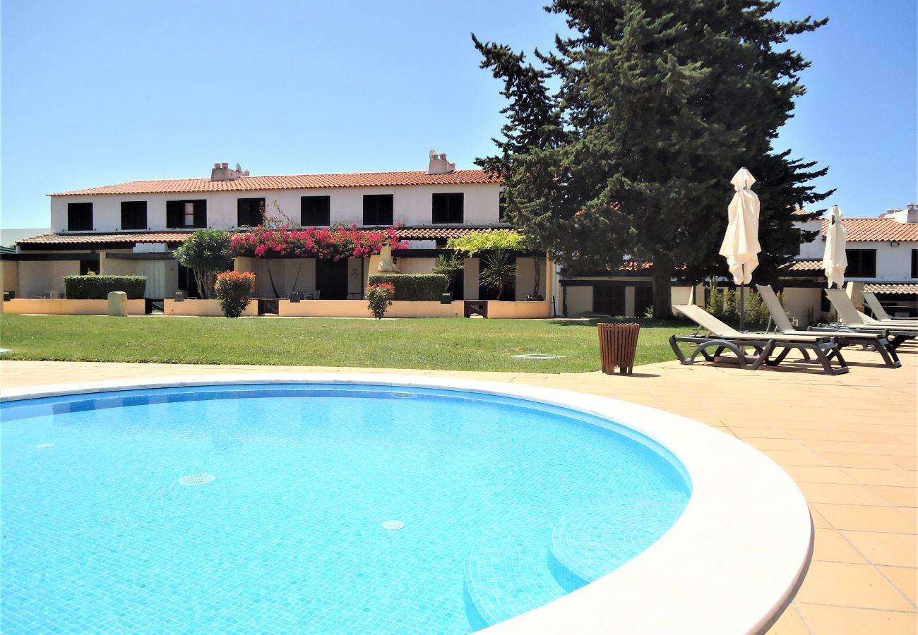 Casa geminada em Quarteira - Ref. 401339 Casa geminada em Quarteira - Ref. 401339