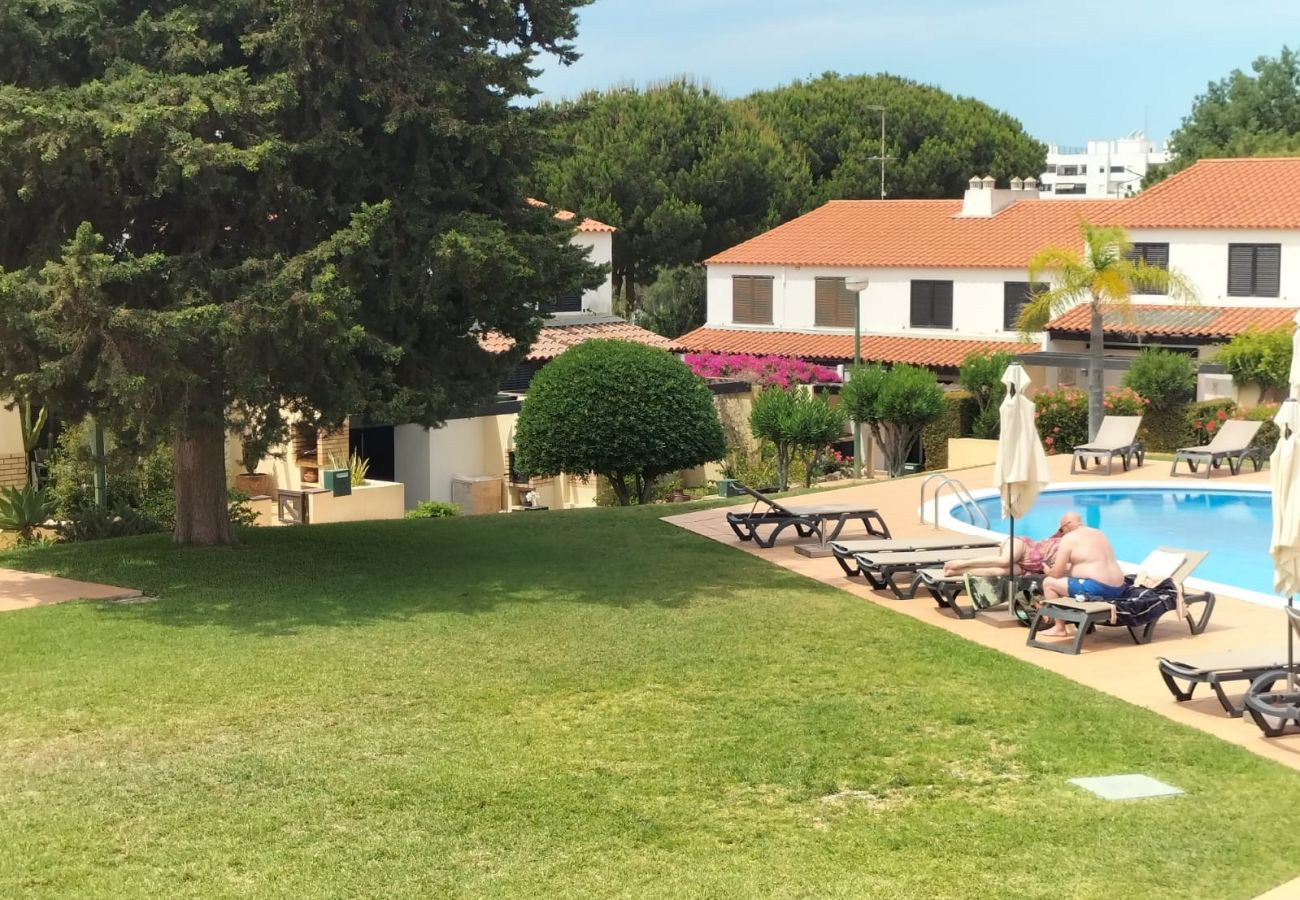 Casa geminada em Quarteira - Ref. 401339 Casa geminada em Quarteira - Ref. 401339