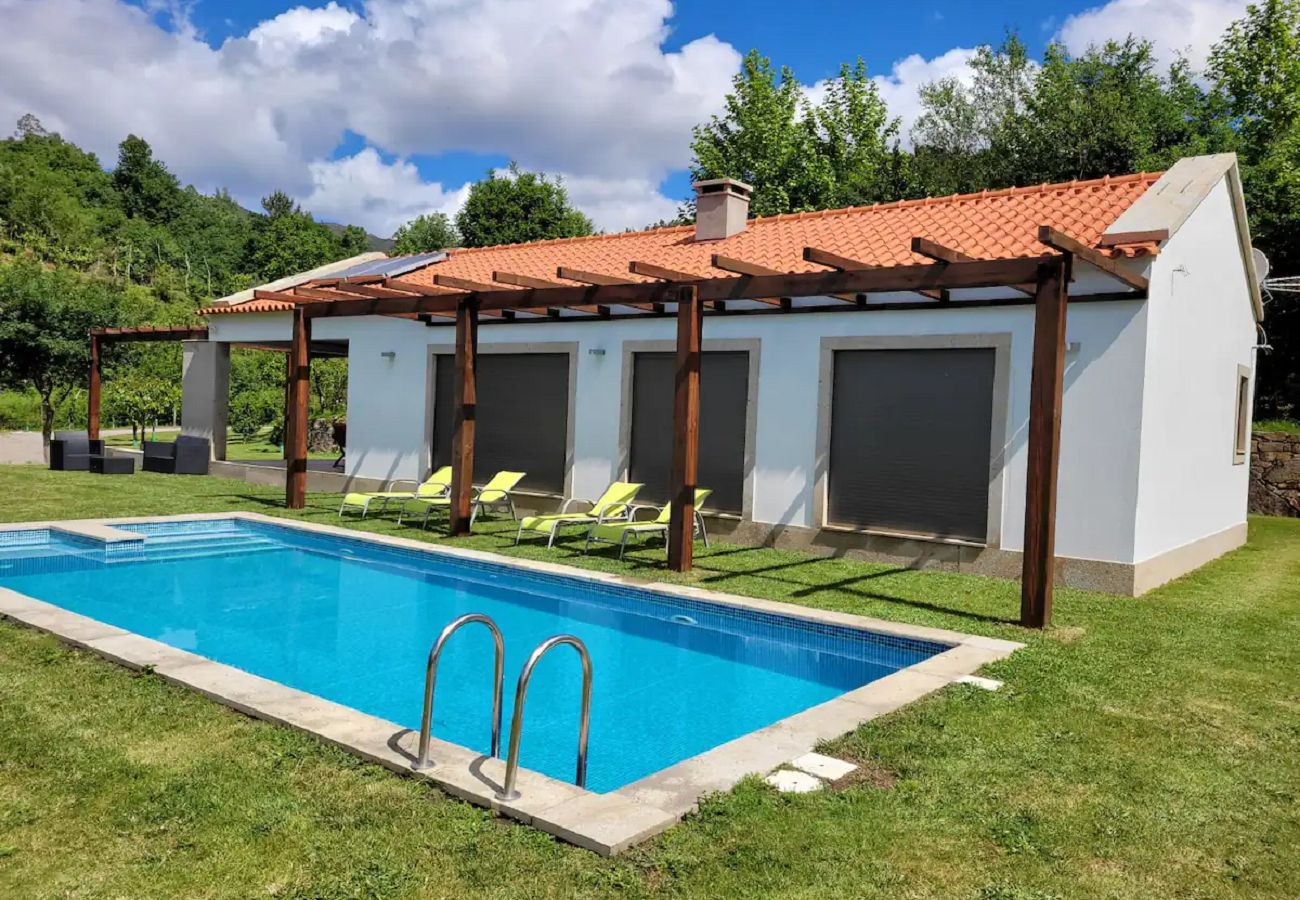 Villa em Terras de Bouro - Ref. 421404