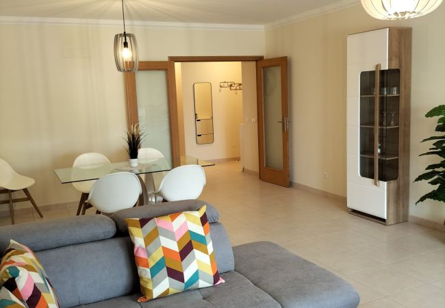 Apartamento em Quarteira - Ref. 450636