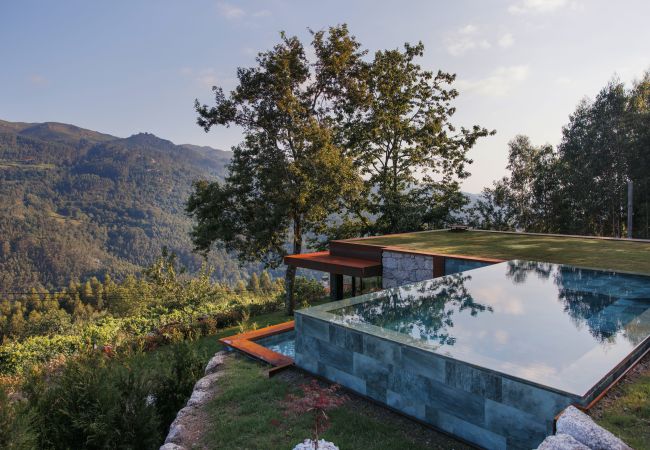 Bungalow com piscina e jacuzzi  Piscina privada, vista sobre a montanha, vista pôr do sol