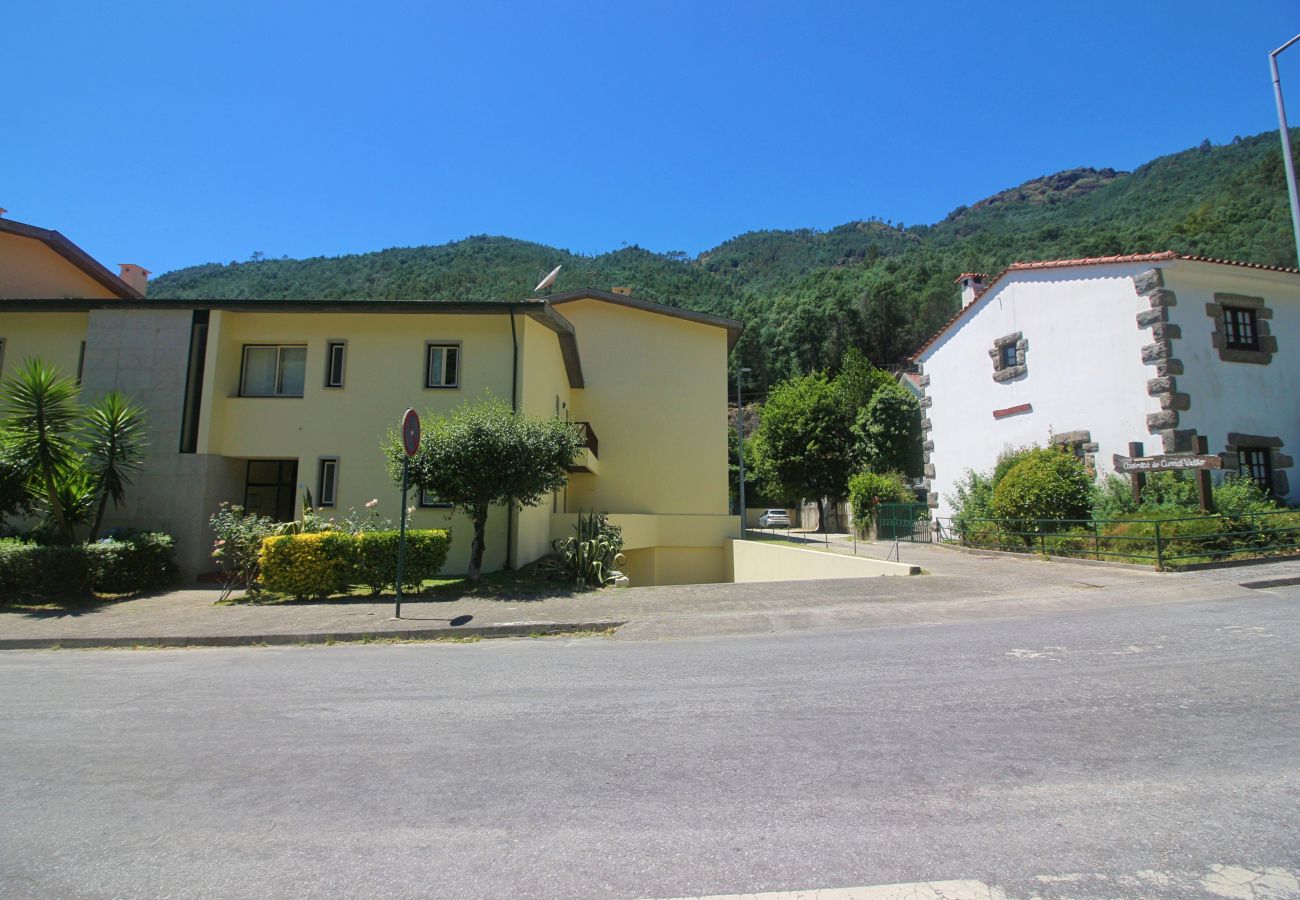 Apartamento em Gerês - Ref. 571377