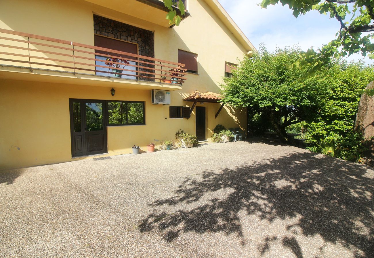 Apartamento em Gerês - Ref. 774842