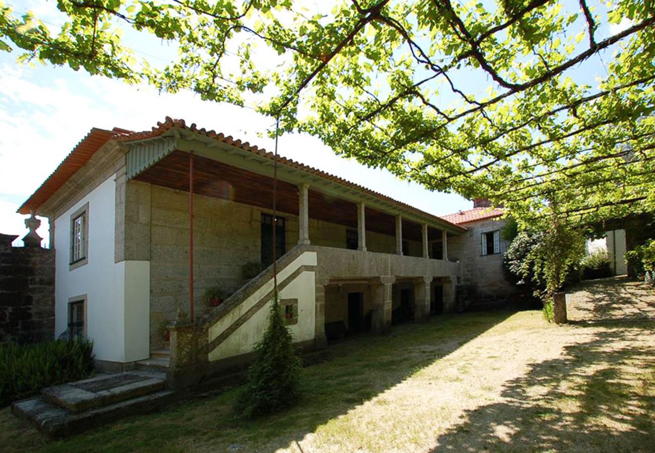 Cottage in Póvoa de Lanhoso - Ref. 235088 Cottage in Póvoa de Lanhoso - Ref. 235088