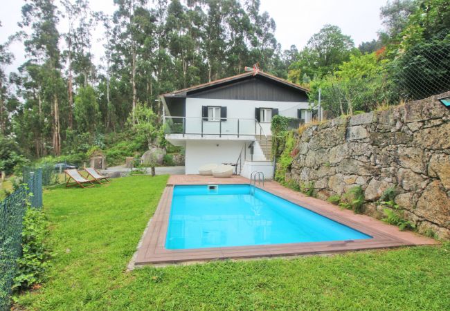 Villa/Dettached house in Vieira do Minho - Ref. 389495