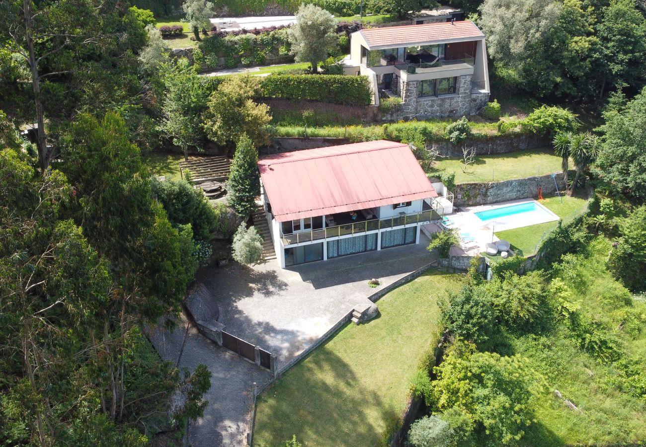 Villa in Vieira do Minho - Ref. 389495