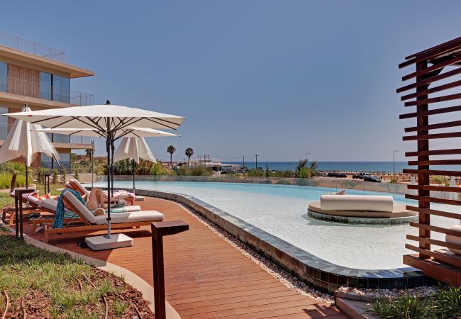 Apartment in Quarteira - Ref. 689628