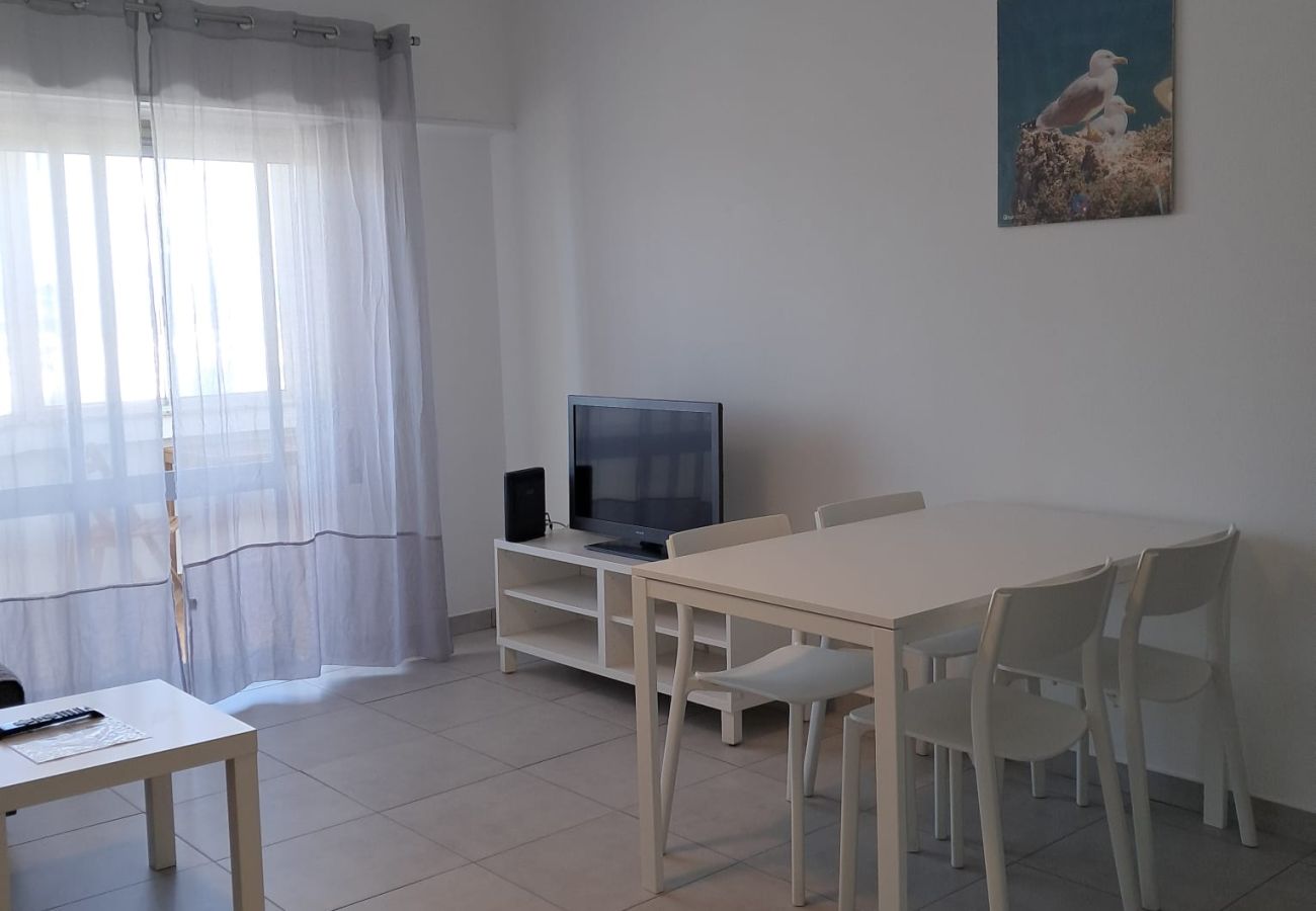 Apartamento en Quarteira - Ref. 136624