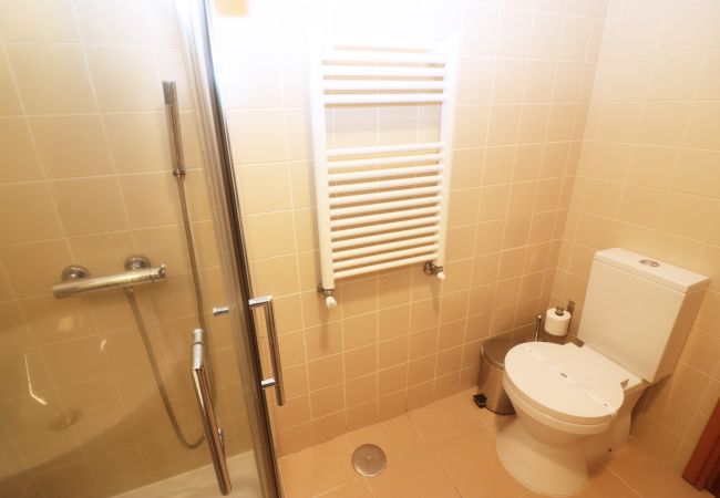 Suite doble con baño privado en casa de vacaciones WC Suite Casa de vacaciones Naturaleza Gerês Montanha