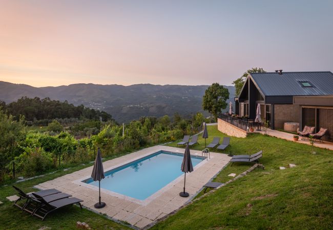 Piscina compartida, vistas a la montaña, vistas a la puesta de sol