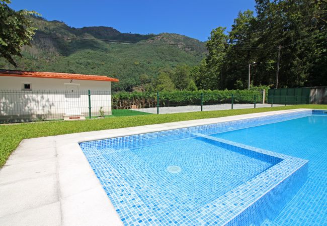Bungalow à Gerês - Réf. 163271 Bungalow à Gerês - Réf. 163271