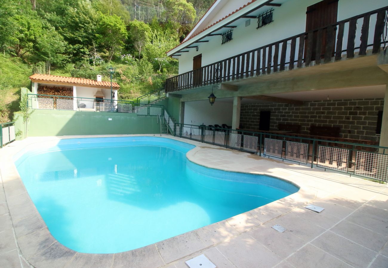 Maison à Gerês - Réf. 251942