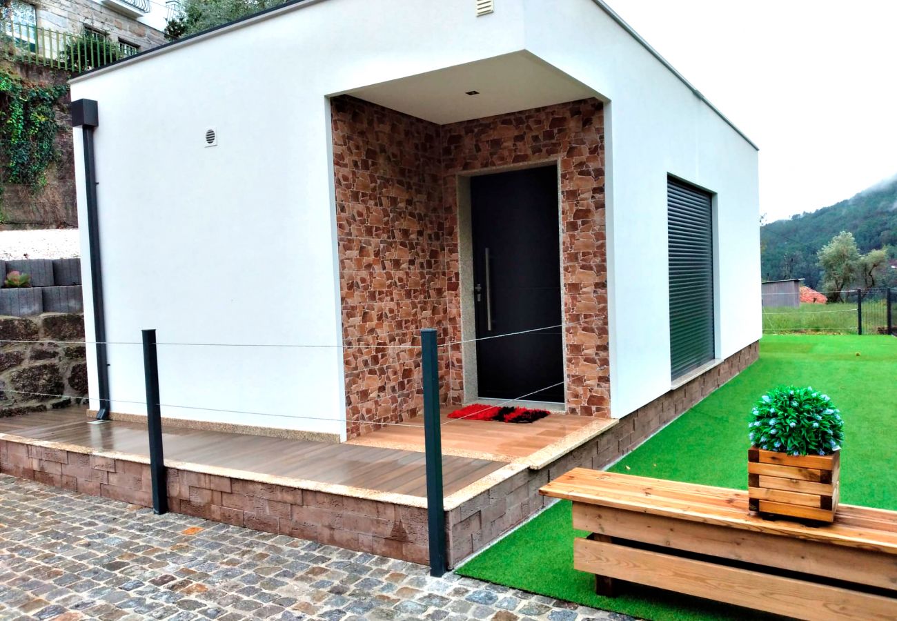 Bungalow à Gerês - Réf. 406002 Bungalow à Gerês - Réf. 406002