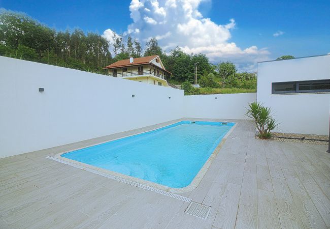 villa à Vieira do Minho - Réf. 732022