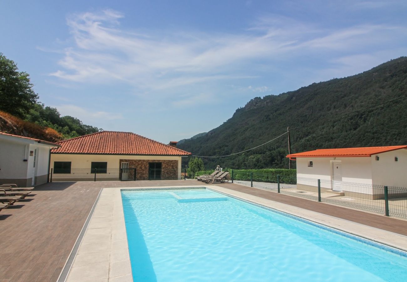 Bungalow à Gerês - Réf. 163271